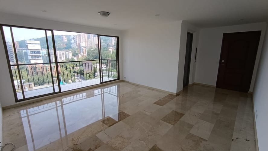Apartamento de 3 alcobas en arriendo en La Florida, Medellín, 117 m² · foto 3 de 21