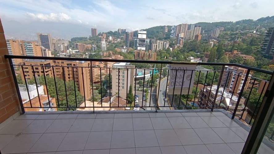 Apartamento de 3 alcobas en arriendo en La Florida, Medellín, 117 m² · foto 4 de 21