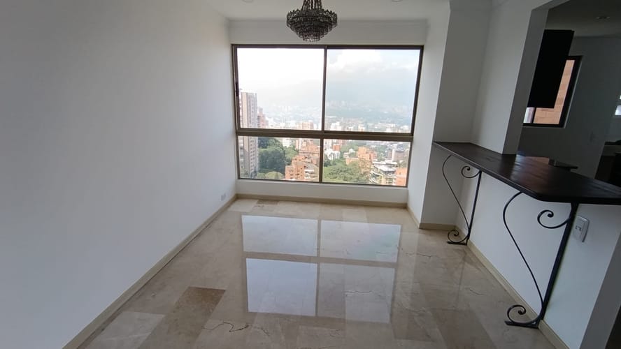 Apartamento de 3 alcobas en arriendo en La Florida, Medellín, 117 m² · foto 5 de 21