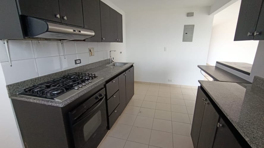 Apartamento de 3 alcobas en arriendo en La Florida, Medellín, 117 m² · foto 8 de 21