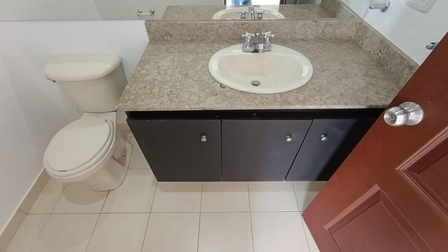 Apartamento de 3 alcobas en arriendo en La Florida, Medellín, 117 m² · foto 15 de 21