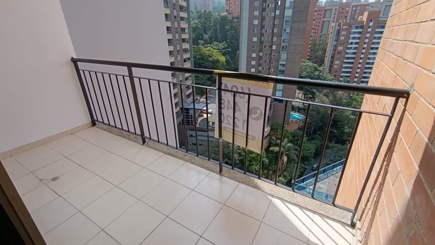 Apartamento de 3 alcobas en arriendo en La Florida, Medellín, 117 m² · foto 18 de 21