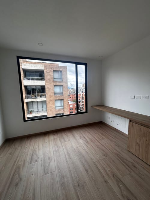 Apartaestudio en arriendo en Chico Norte, Bogotá, 30 m² · foto 2 de 14