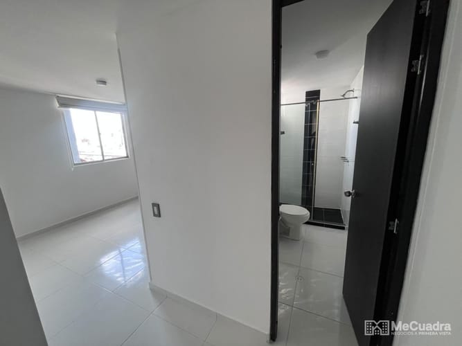Apartamento de 3 alcobas en venta en Nuevo Sotomayor, Bucaramanga, 121 m² · foto 8 de 24