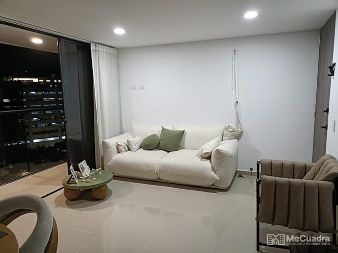 Apartamento de 3 alcobas en venta en La Aurora, Bucaramanga, 84 m² · foto 2 de 21