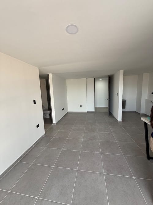 Apartamento de 3 alcobas en arriendo en Los Corales, Pereira, 95 m² · foto 3 de 23