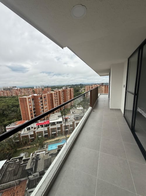 Apartamento de 3 alcobas en arriendo en Los Corales, Pereira, 95 m² · foto 17 de 23