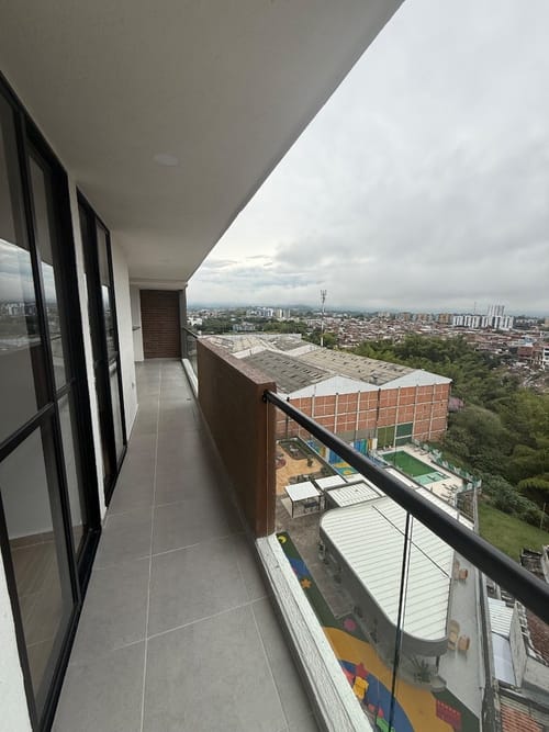 Apartamento de 3 alcobas en arriendo en Los Corales, Pereira, 95 m² · foto 19 de 23