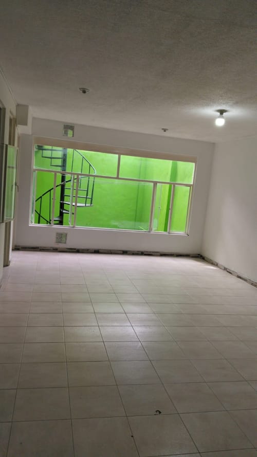 Apartamento de 3 alcobas en arriendo en Santa Rosita, Bogotá, 90 m² · foto 6 de 7