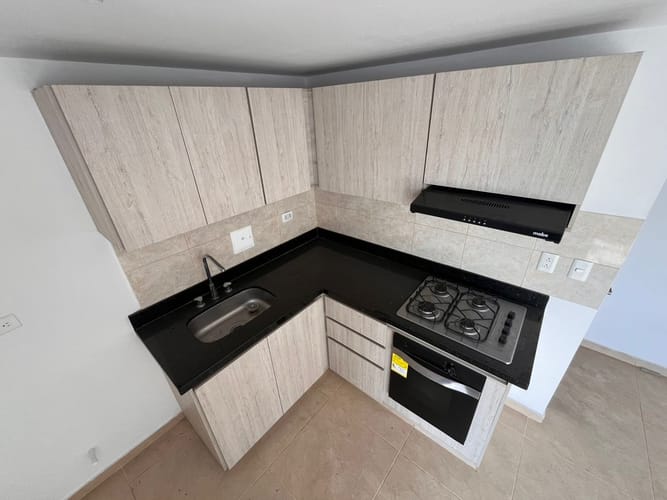 Apartamento de 3 alcobas en venta en Alarcon, Bucaramanga, 71 m² · foto 2 de 15