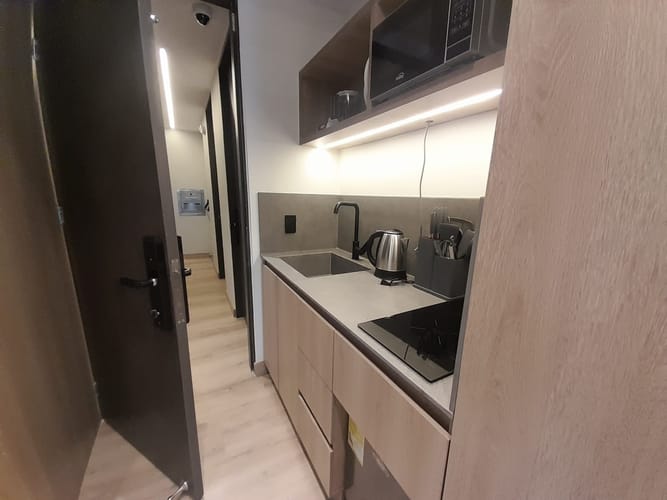 Apartaestudio en arriendo en Laureles, Medellín, 30 m² · foto 9 de 10
