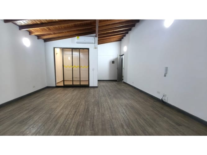 Oficina en arriendo en San Diego, Medellín, 380 m² · foto 10 de 14