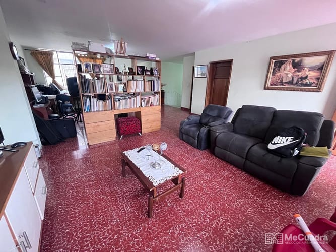 Casa de 11 alcobas en venta en San Alonso, Bucaramanga, 351 m² · foto 4 de 24
