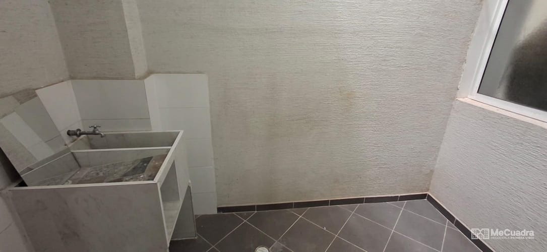 Apartamento de 3 alcobas en venta en Santa Cruz, Girón, 60 m² · foto 5 de 14