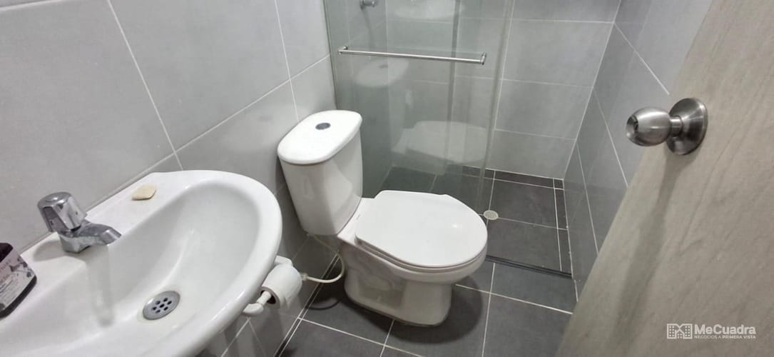 Apartamento de 3 alcobas en venta en Santa Cruz, Girón, 60 m² · foto 13 de 14