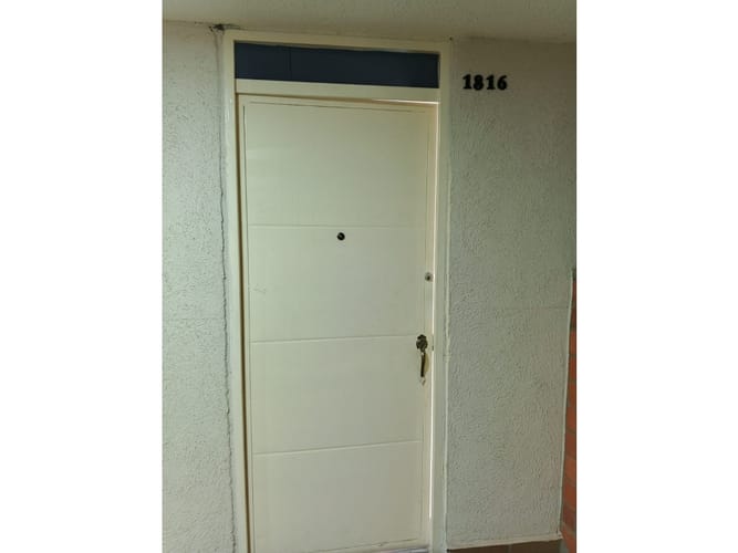 Apartamento de 2 alcobas en arriendo en Granjas De Provenza, Floridablanca, 58 m² · foto 2 de 24