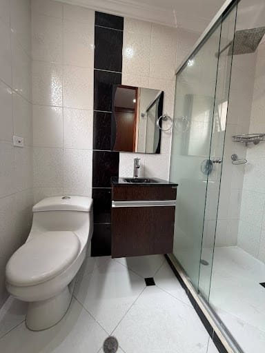 Apartamento de 3 alcobas en arriendo en Zuñiga, Itagüí, 130 m² · foto 6 de 10