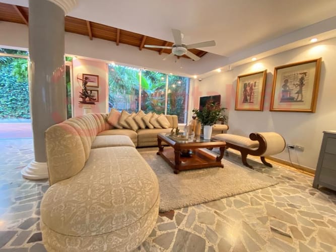 Casa de 4 alcobas en arriendo en Caobos, Cúcuta, 550 m² · foto 2 de 16