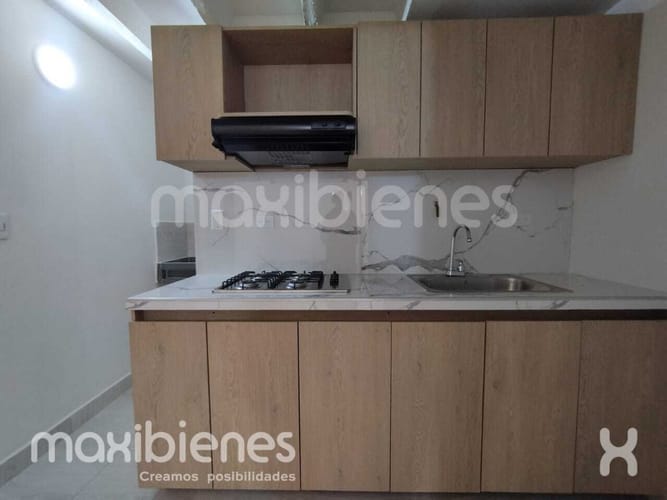 Apartamento de 2 alcobas en arriendo en Los Cerros - El Vergel, Medellín, 64 m² · foto 2 de 11