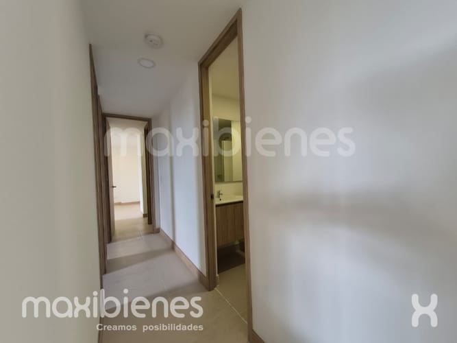 Apartamento de 3 alcobas en venta en La Ceja, 81 m² · foto 7 de 15