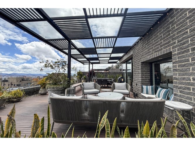 Apartamento de 3 alcobas en venta en Los Rosales, Bogotá, 309 m² · foto 3 de 24