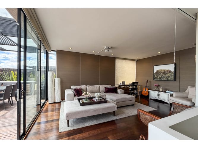 Apartamento de 3 alcobas en venta en Los Rosales, Bogotá, 309 m² · foto 20 de 24
