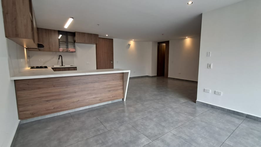 Apartamento de 2 alcobas en arriendo en Santa Maria De Los Angeles, Medellín, 95 m² · foto 2 de 19