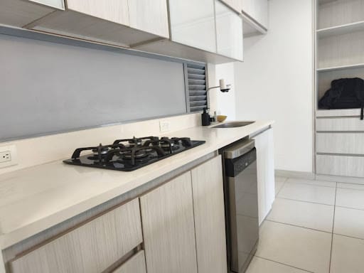 Apartamento de 3 alcobas en arriendo en El Chocho, Envigado, 100 m² · foto 6 de 24