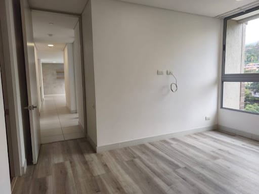 Apartamento de 3 alcobas en arriendo en El Chocho, Envigado, 100 m² · foto 16 de 24