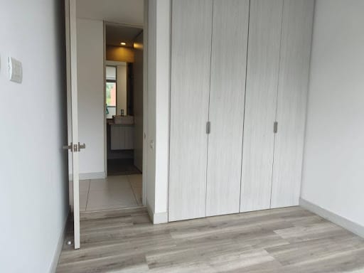 Apartamento de 3 alcobas en arriendo en El Chocho, Envigado, 100 m² · foto 20 de 24