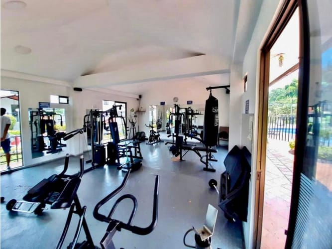 Casa de 5 alcobas en venta en Avenida Sur, Pereira, 180 m² · foto 4 de 15