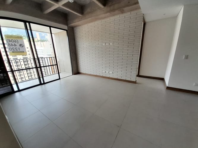 Apartamento de 2 alcobas en arriendo en Villa Carlota, Medellín, 80 m² · foto 2 de 16
