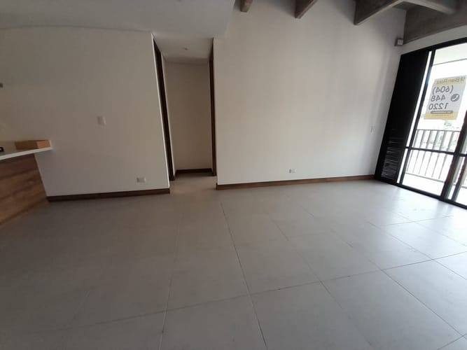 Apartamento de 2 alcobas en arriendo en Villa Carlota, Medellín, 80 m² · foto 3 de 16