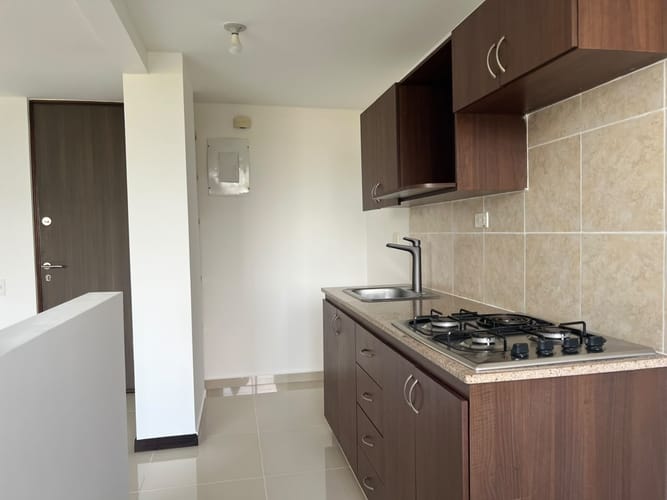 Apartamento de 2 alcobas en arriendo en La Inmaculada, Envigado, 70 m² · foto 4 de 12