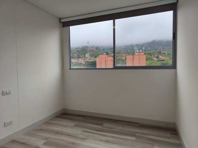 Apartamento de 3 alcobas en arriendo en Loma Del Esmeraldal, Envigado, 98 m² · foto 11 de 18