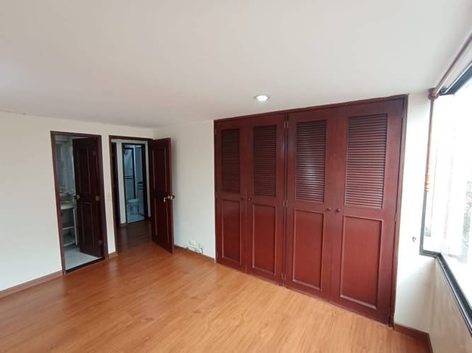 Apartamento de 3 alcobas en venta en El Batán, Bogotá, 76 m² · foto 12 de 24