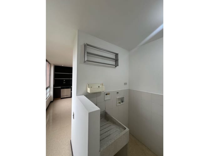 Apartamento de 2 alcobas en venta en San Lucas, Medellín, 180 m² · foto 8 de 24
