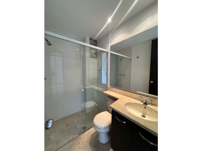 Apartamento de 2 alcobas en venta en San Lucas, Medellín, 180 m² · foto 16 de 24