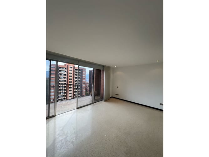 Apartamento de 2 alcobas en venta en San Lucas, Medellín, 180 m² · foto 20 de 24