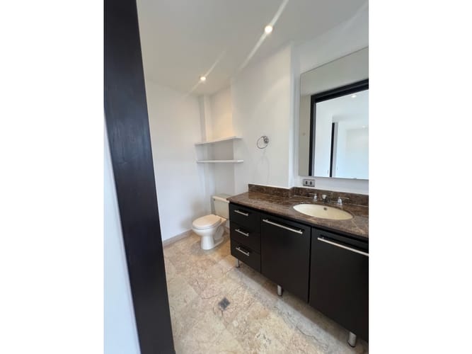 Apartamento de 2 alcobas en venta en San Lucas, Medellín, 180 m² · foto 23 de 24