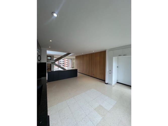 Apartamento de 2 alcobas en arriendo en San Lucas, Medellín, 180 m² · foto 2 de 24