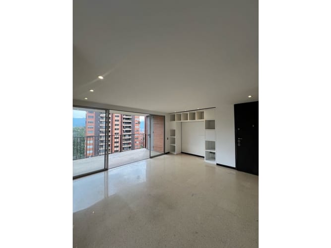Apartamento de 2 alcobas en arriendo en San Lucas, Medellín, 180 m² · foto 3 de 24