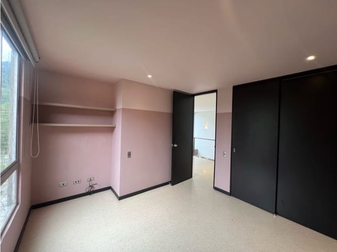 Apartamento de 2 alcobas en arriendo en San Lucas, Medellín, 180 m² · foto 13 de 24