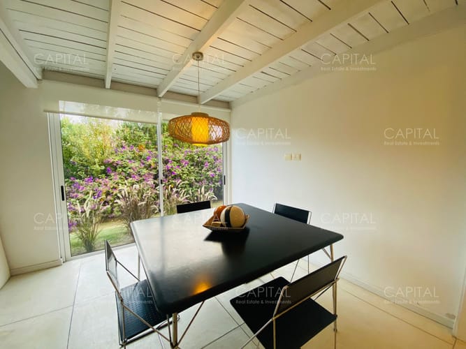 Excelente casa de Cinco Dormitorios en Laguna Blanca · Foto 7