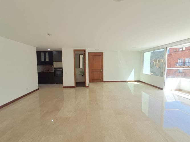 Apartamento de 3 alcobas en arriendo en Las Acacias, Medellín, 140 m² · foto 4 de 23