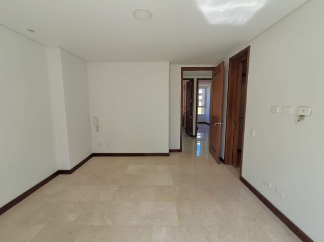Apartamento de 3 alcobas en arriendo en Las Acacias, Medellín, 140 m² · foto 12 de 23