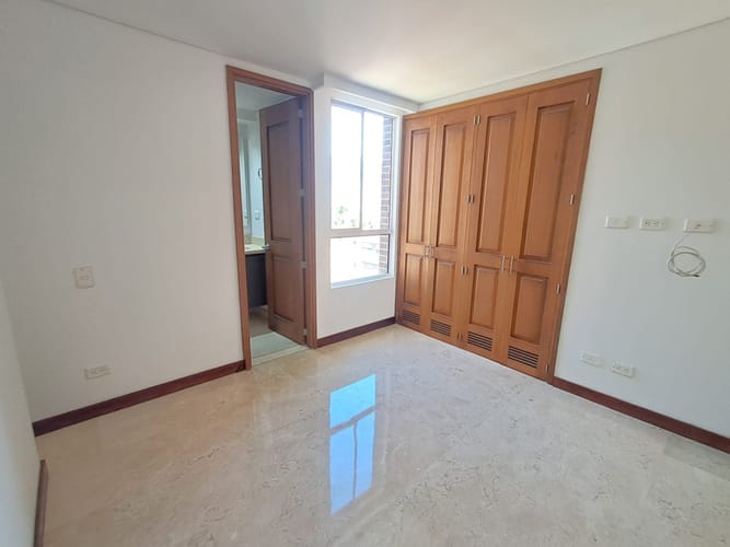 Apartamento de 3 alcobas en arriendo en Las Acacias, Medellín, 140 m² · foto 14 de 23