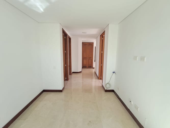 Apartamento de 3 alcobas en arriendo en Las Acacias, Medellín, 140 m² · foto 15 de 23
