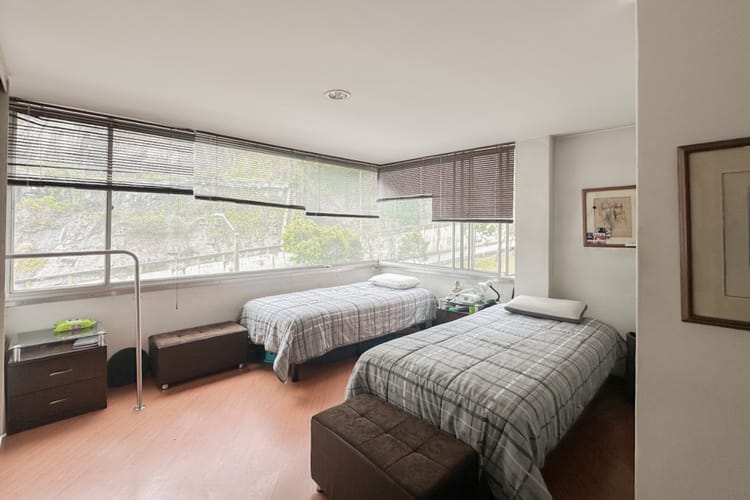 Apartamento de 3 alcobas en venta en Chicó Alto, Bogotá, 133 m² · foto 9 de 15