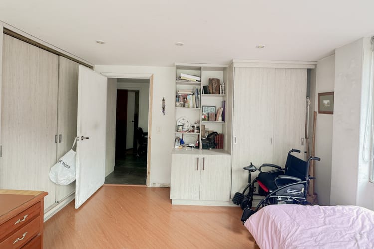Apartamento de 3 alcobas en venta en Chicó Alto, Bogotá, 133 m² · foto 13 de 15